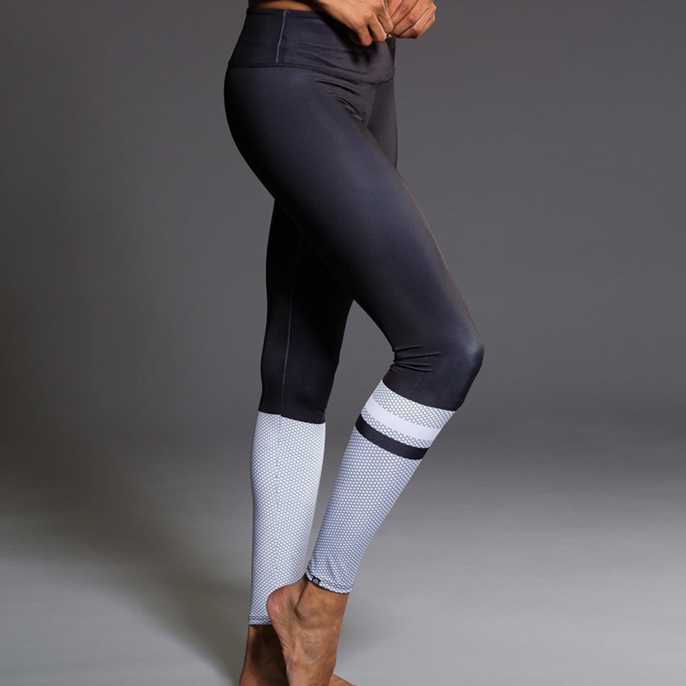 Onzie flow yoga legging 229 Hex